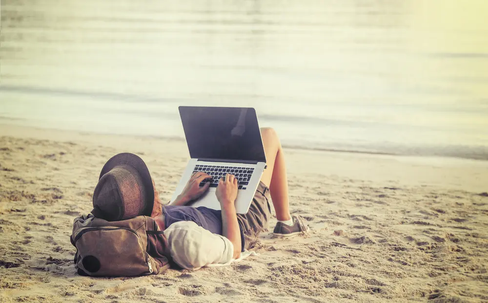internet while traveling